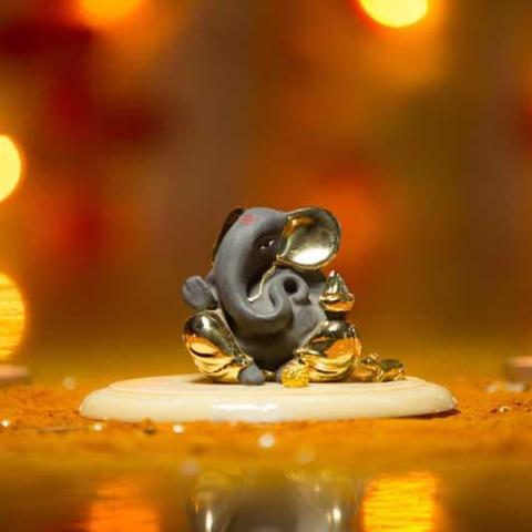 Handmade Lord Ganesh Showpiece Figurine