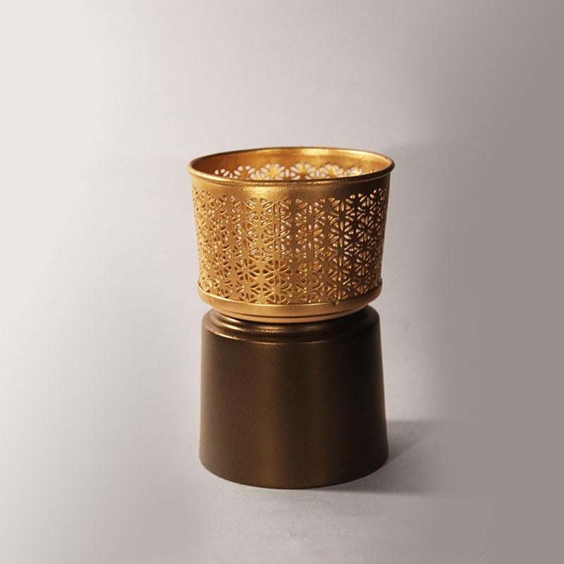 Exquisite Floral Latticework Gold Candle Stand T-Light Holder