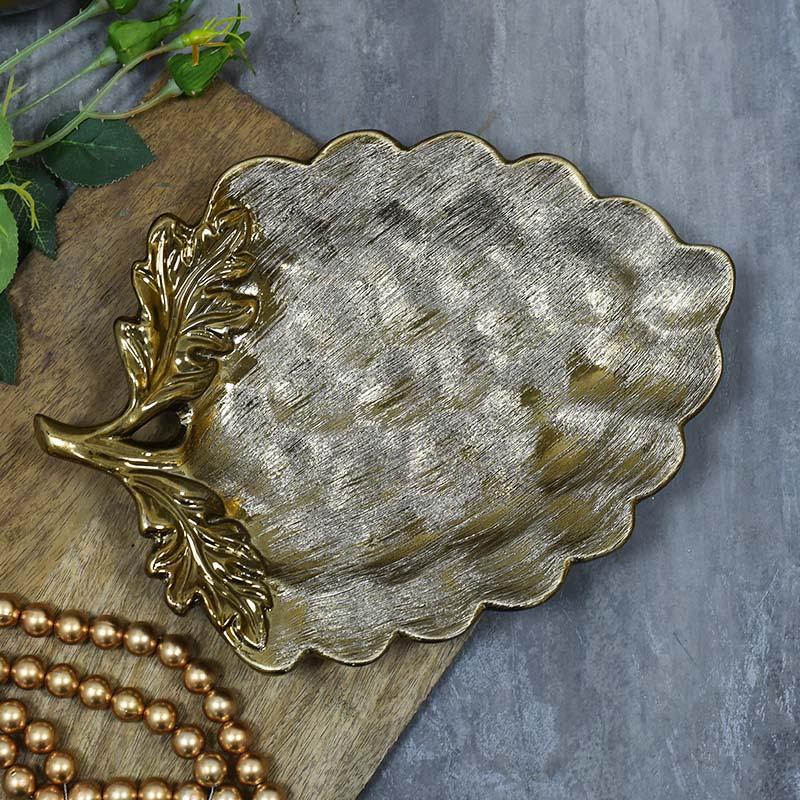 Stunning Leaf-Shaped Potpourri Platter