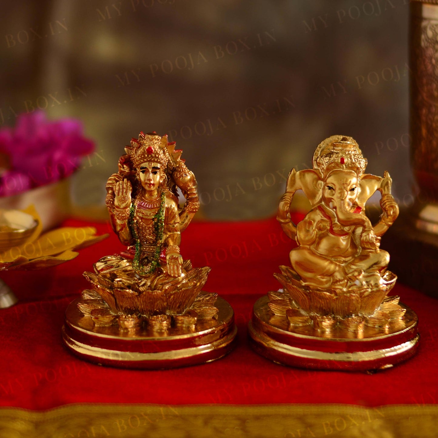 Laxmi Ganesh Idol on Lotus Base