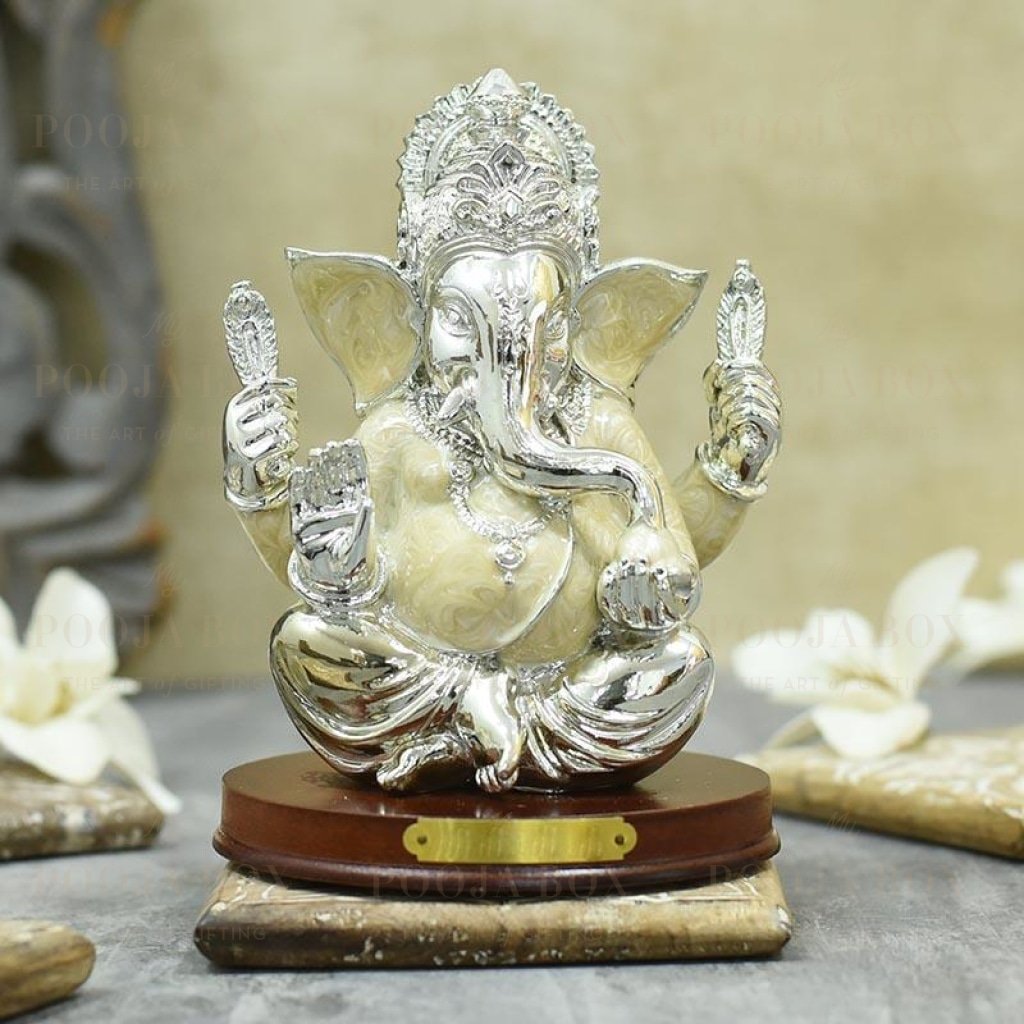 Dazzling Silverish Ganesha Idol/murti Idols