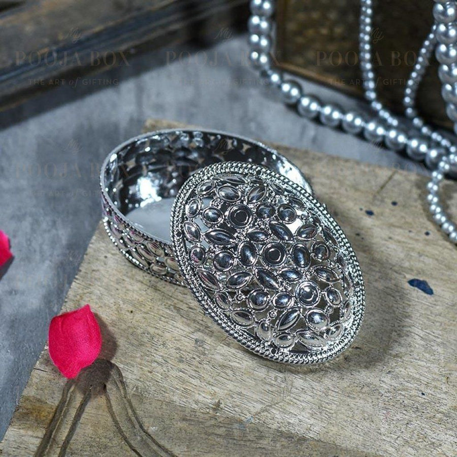 Stunning Silver Trinket Box Jewellery